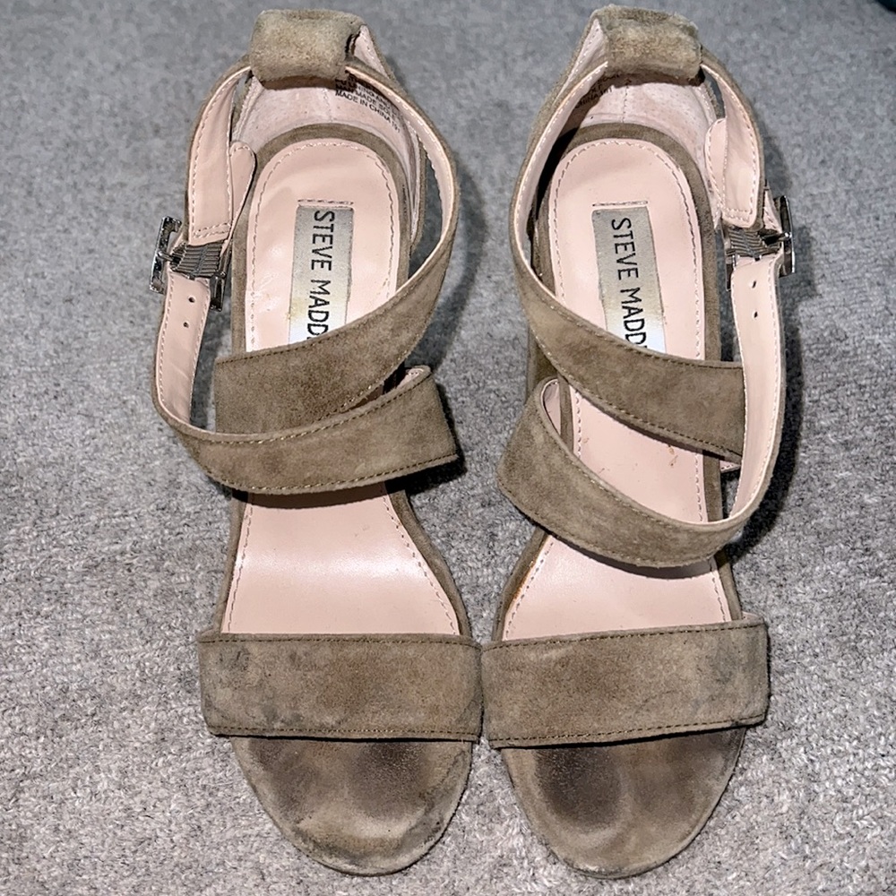 Steve Madden Caliopi Heals Size 6M